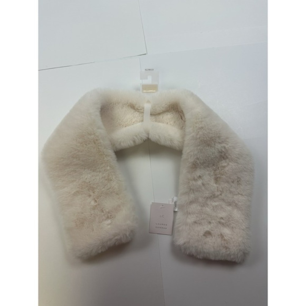 New Lauren Conrad Faux Fur Thick‎ Plush Neck Warmer Ivory